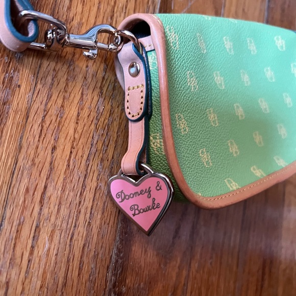 Dooney & Bourke Wristlet - Picture 3 of 4
